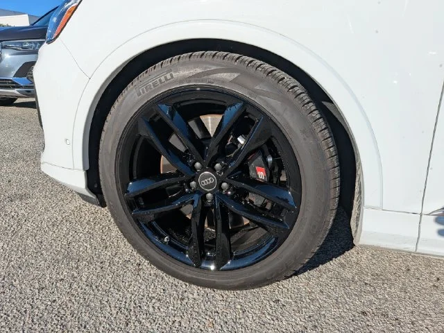 Used 2025 White Audi Premium Plus image 38