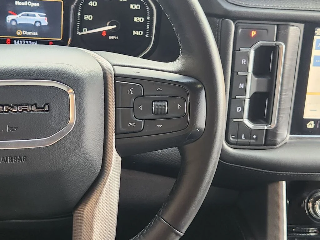 Used 2021 White Frost Tricoat GMC Denali image 30