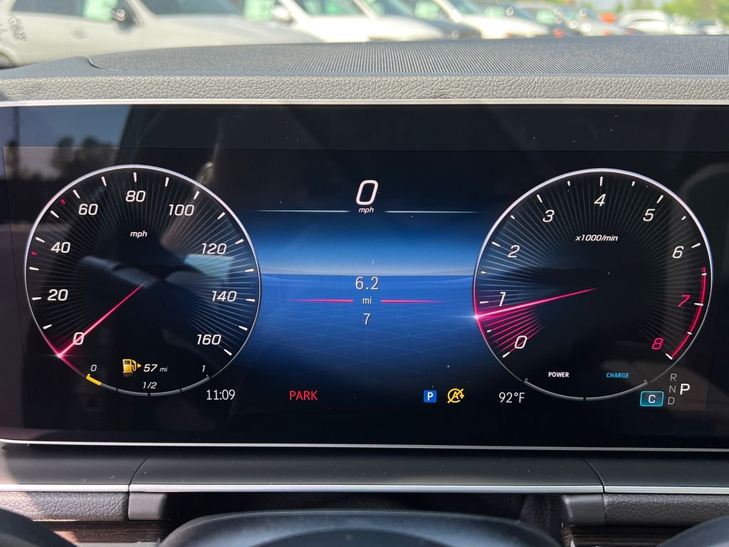 New 2026 MANUFAKTUR Ireland Mid Green Metallic Mercedes-Benz GLE 450 image 17