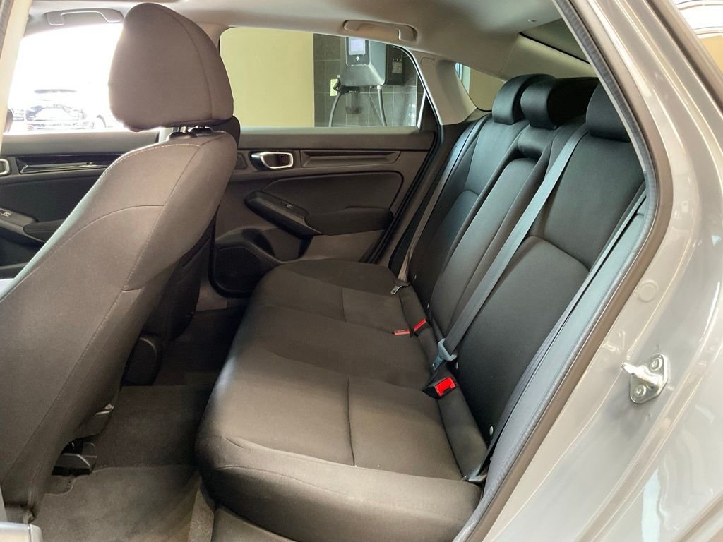 Used 2023  Honda EX image 21