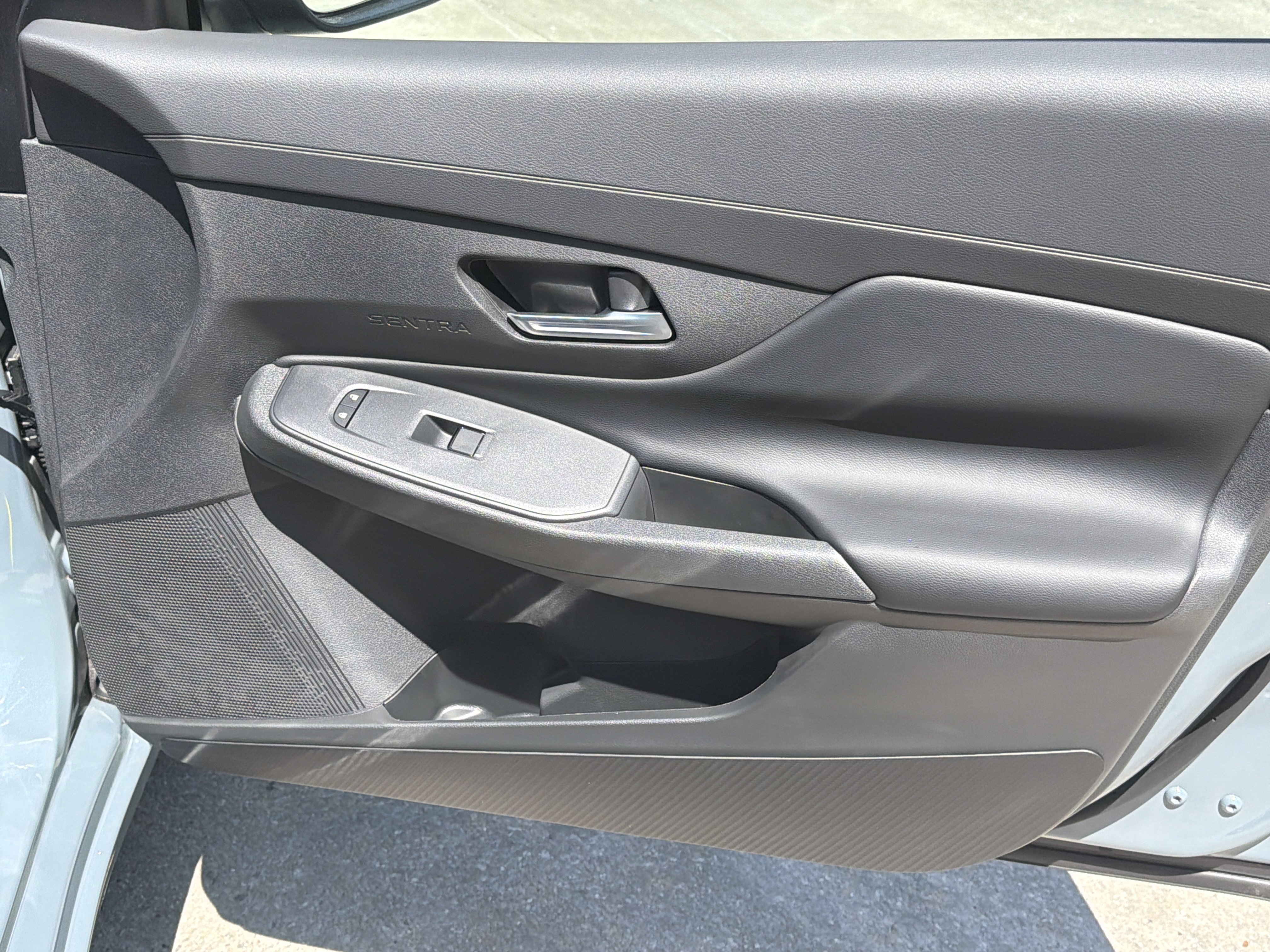 New 2026 Atlantic Gray Metallic Nissan SV image 15