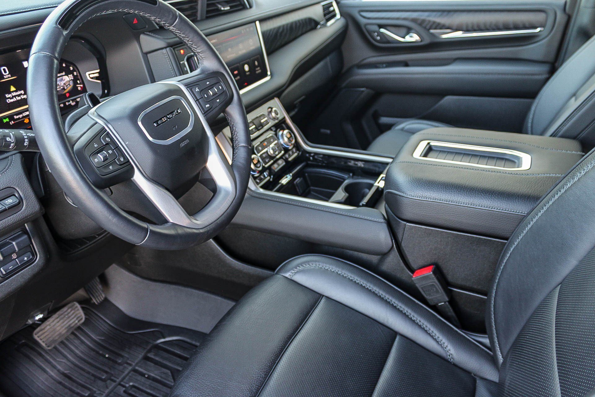 Used 2024 Sterling Metallic GMC Denali image 18