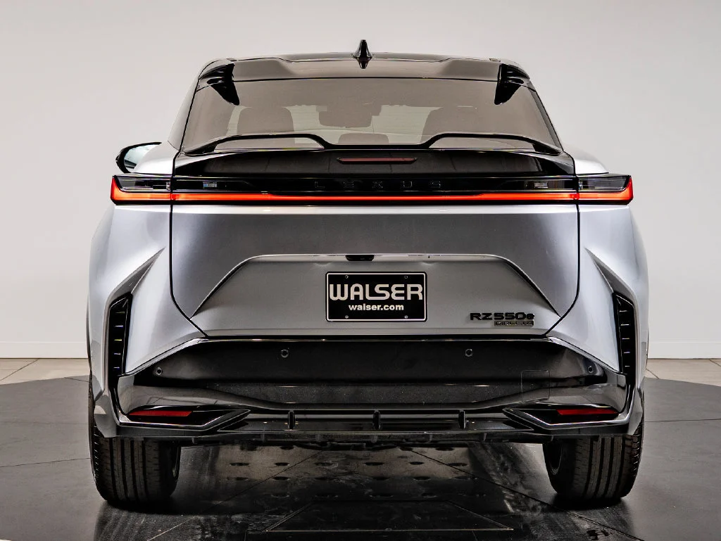 New 2026 Onyx Black Lexus 550e F Sport image 7