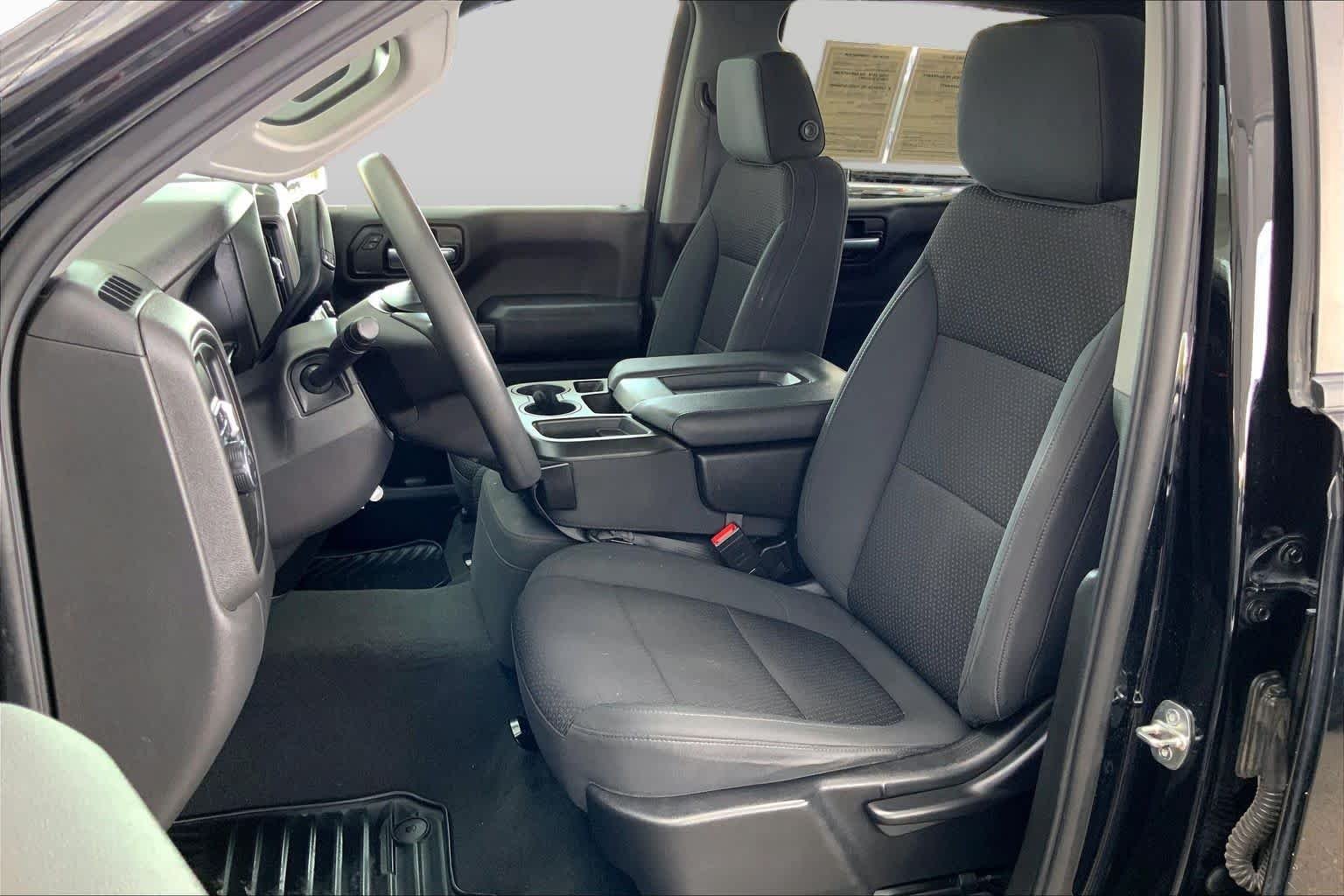 Used 2021 Black Chevrolet Custom image 8