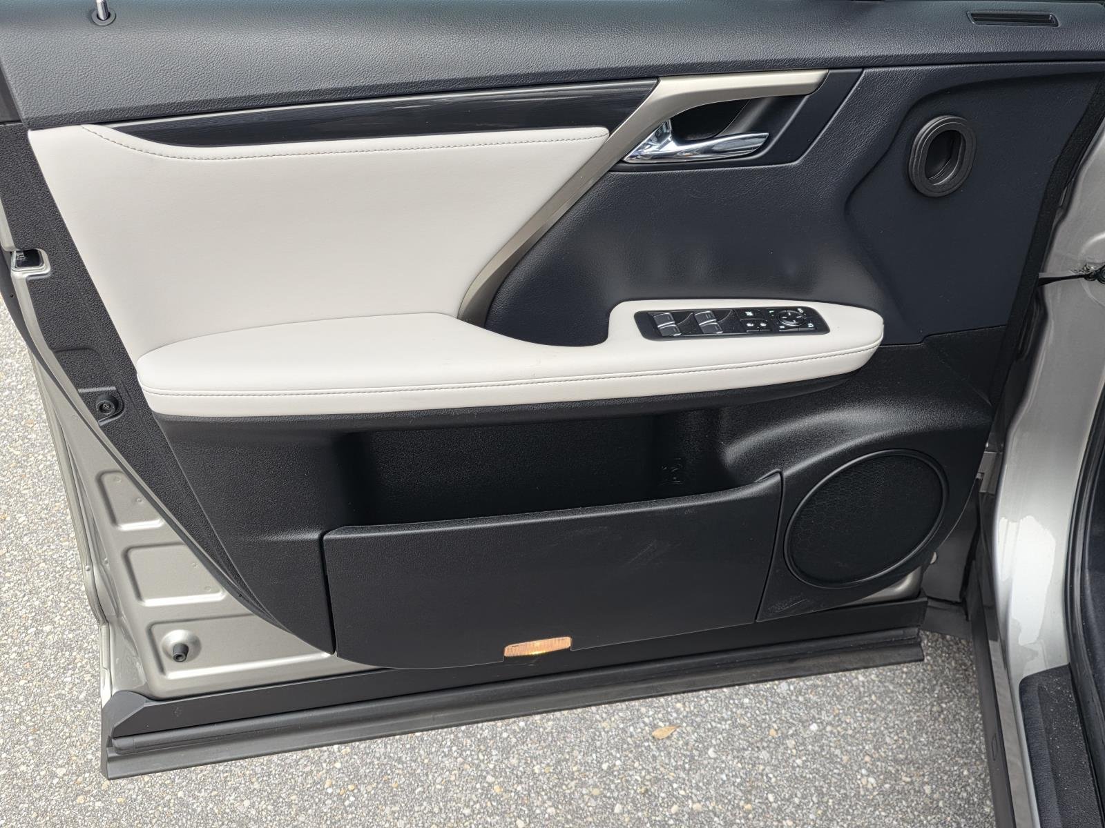 2022 Lexus RX 350 - Photo 32