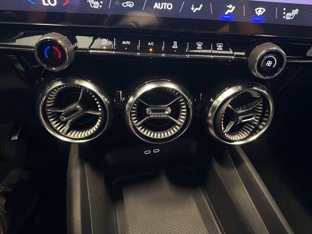 2025 Chevrolet Blazer EV LT - Photo 43