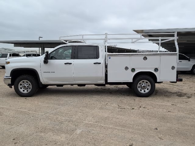 New 2025 Summit White Chevrolet WT image 24