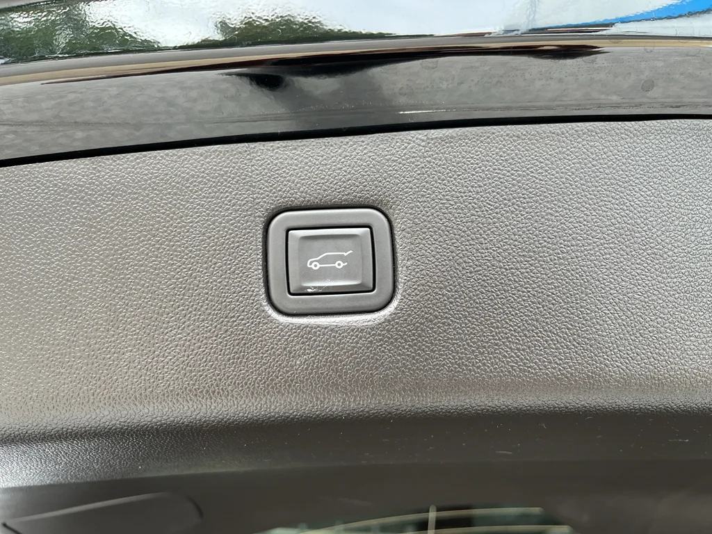 Used 2024 Black Chevrolet 2LT image 10