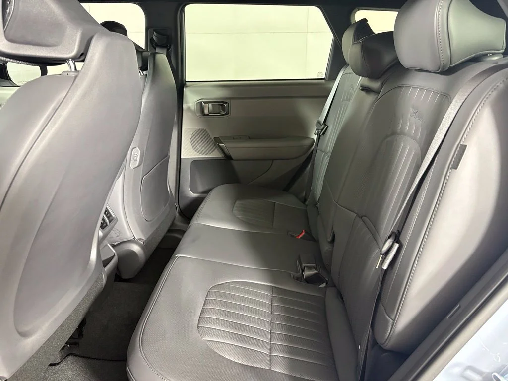 New 2027 Pale Gray Kia X-Line S image 38