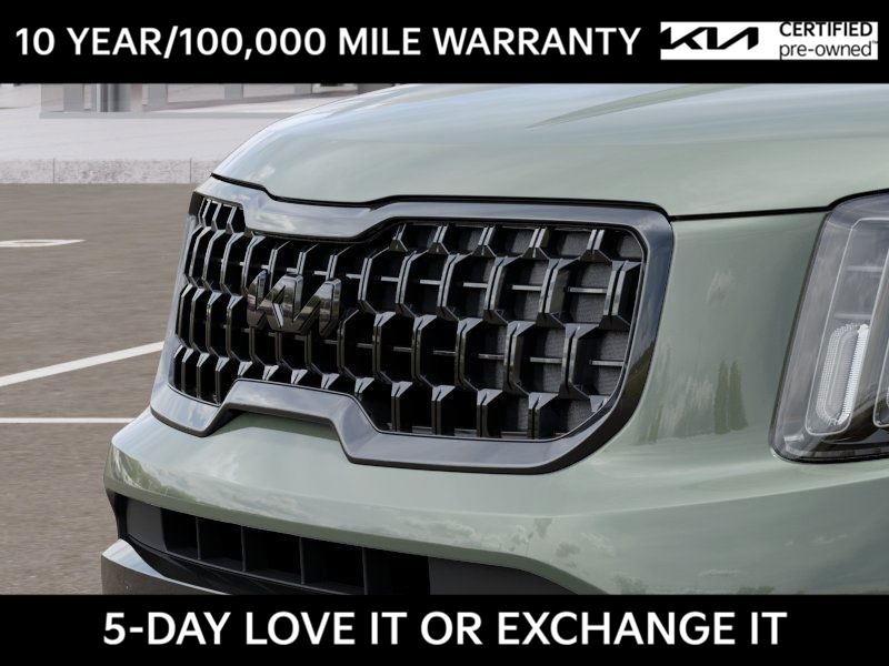 Used 2025 Jungle Green Kia EX X-Line image 12