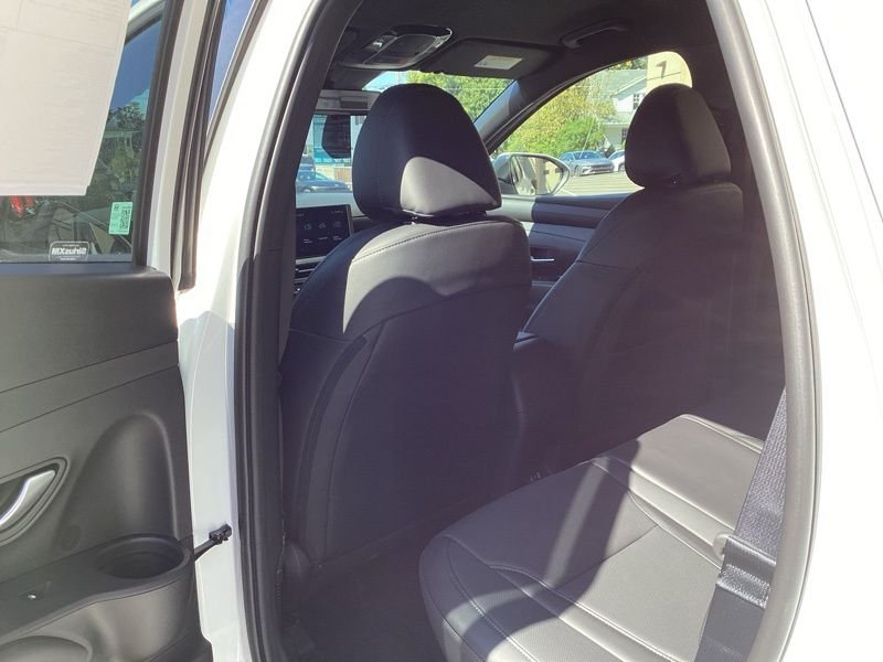 New 2026 White Hyundai SEL image 21