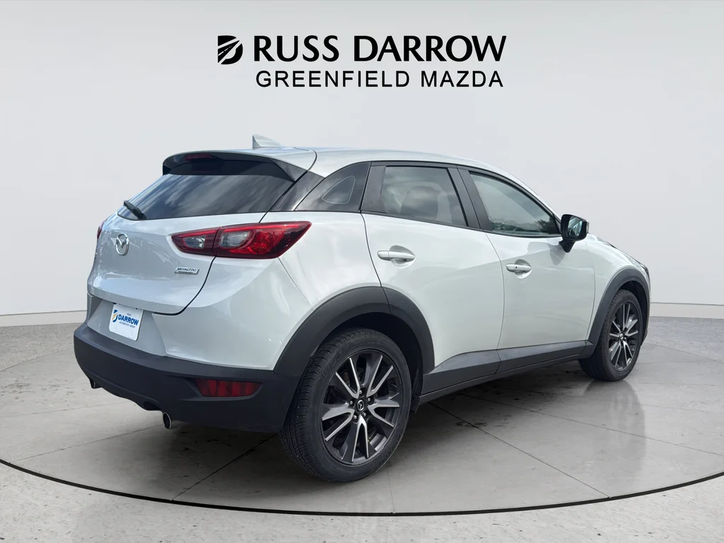 Used 2018 White Mazda Touring image 5