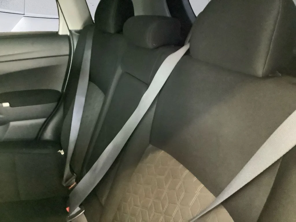 Used 2020 Silver Mitsubishi 2.0 SE image 18