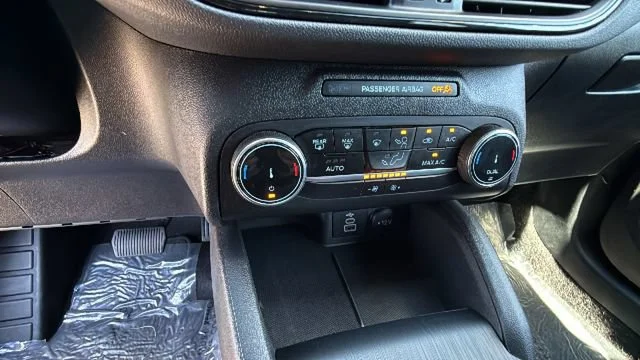 2025 Ford Escape ST-Line - Photo 14