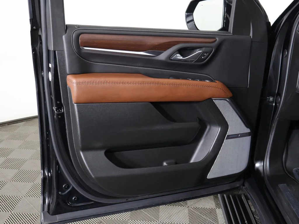 Used 2024 Onyx Black GMC Denali Ultimate image 31
