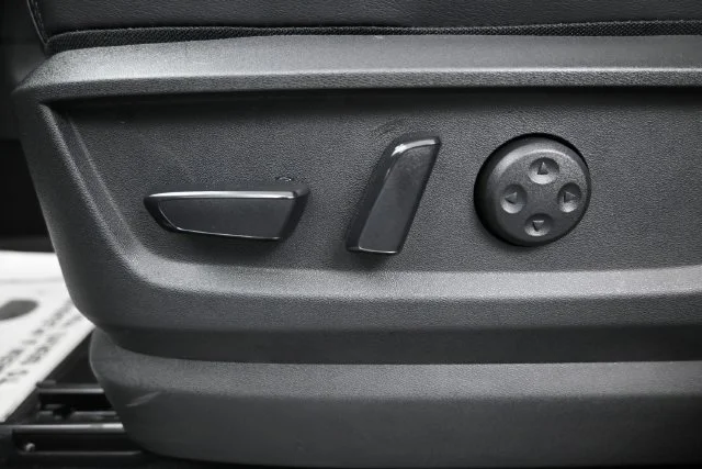 Used 2025 Anthracite Gray INFINITI LUXE image 11