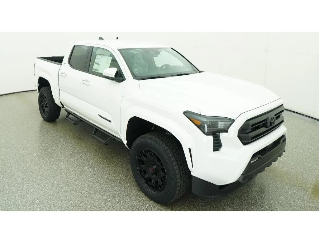 New 2026 Ice Cap Toyota SR5 image 13