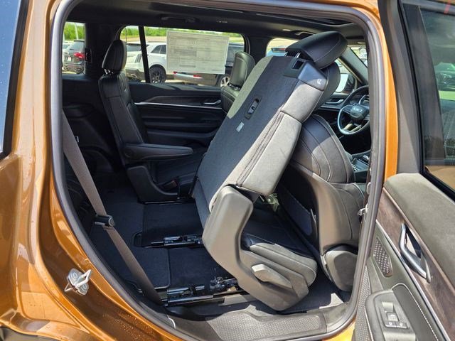 New 2026 Copper Shino Metallic Clear-Coat Exterior Paint Jeep Limited Reserve image 15