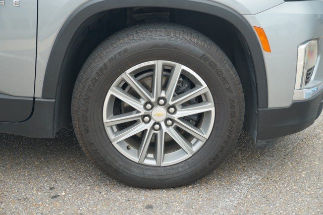 Used 2023 Sterling Gray Metallic Chevrolet LT Cloth image 5