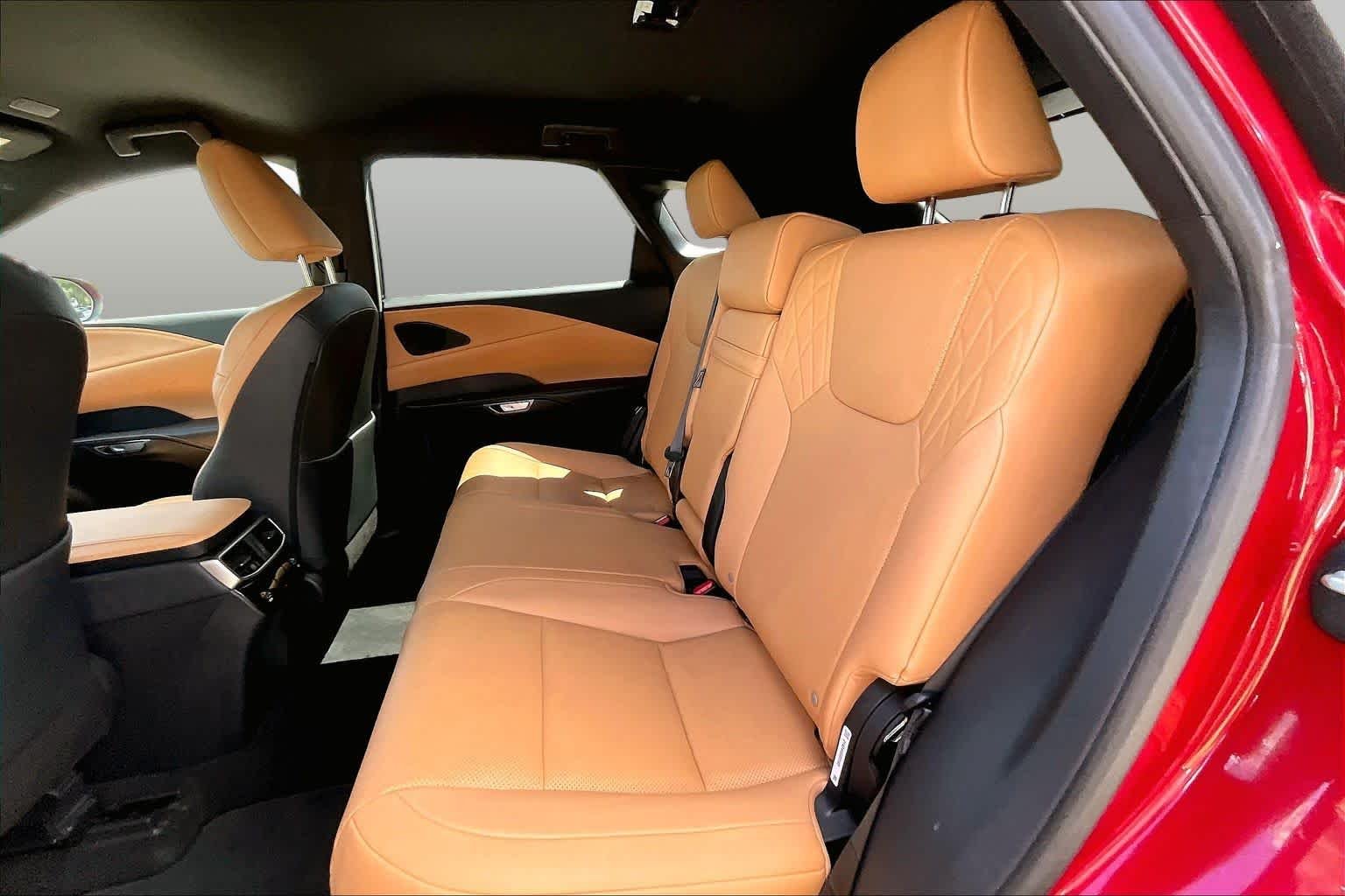 Used 2025 Matador Red Mica Lexus  image 21