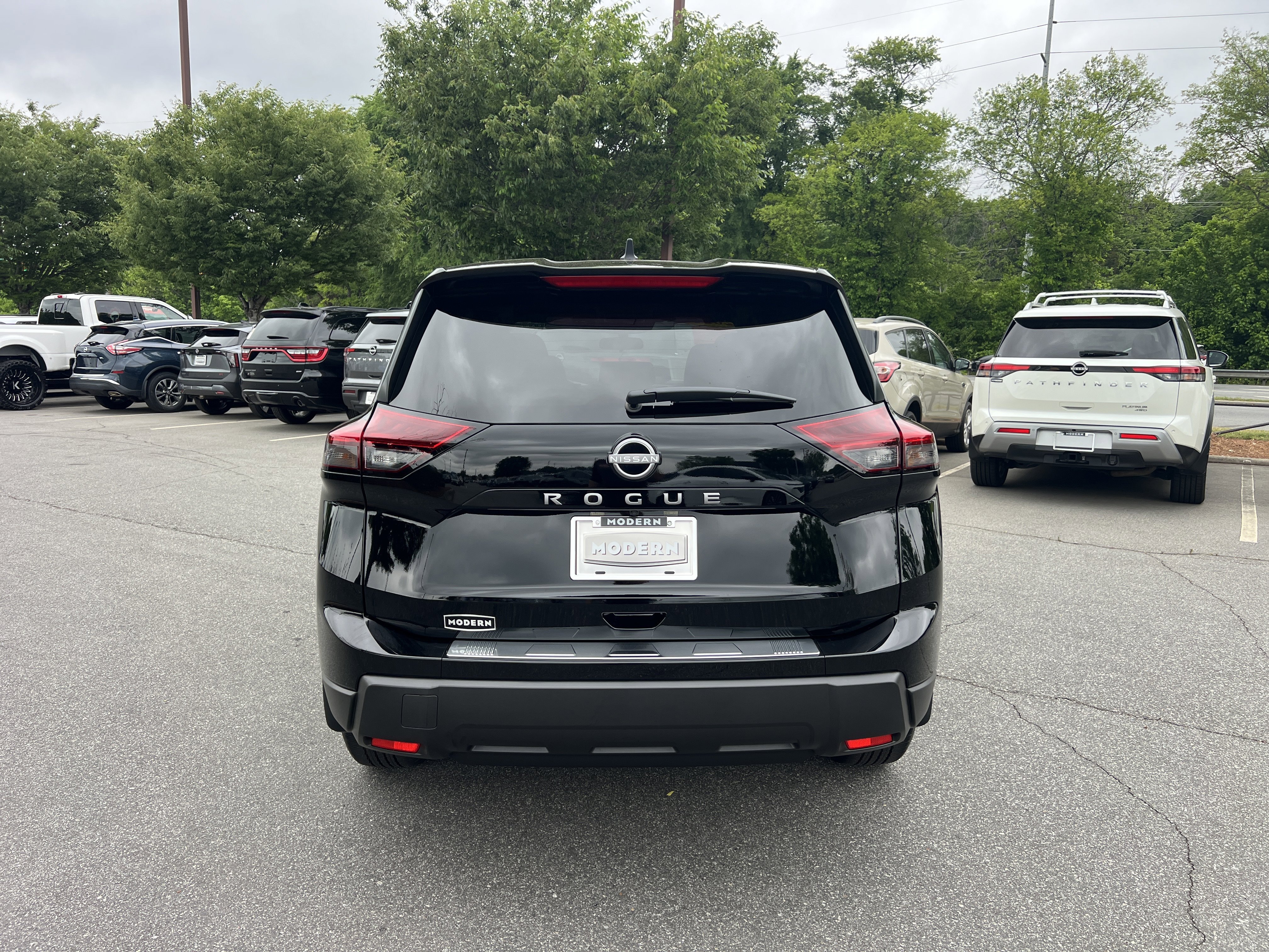 Used 2026 Super Black Nissan SV image 26