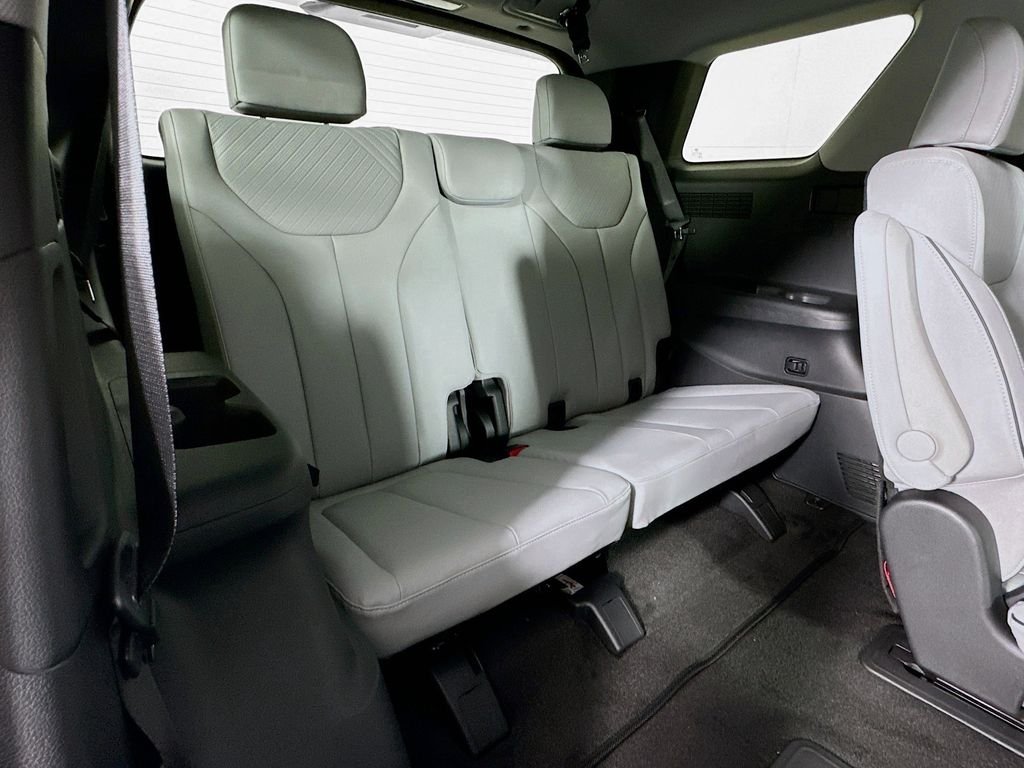 Certified Used 2025 Silver Hyundai SEL image 19