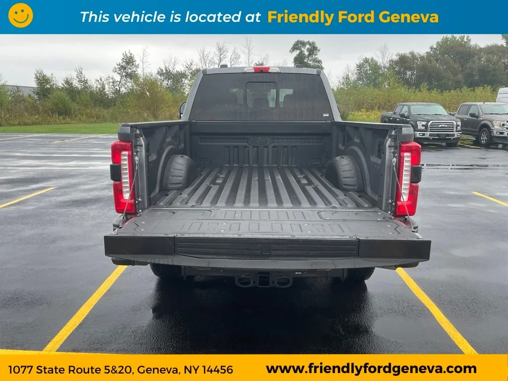 Used 2024 Carbonized Gray Metallic Ford Lariat image 10
