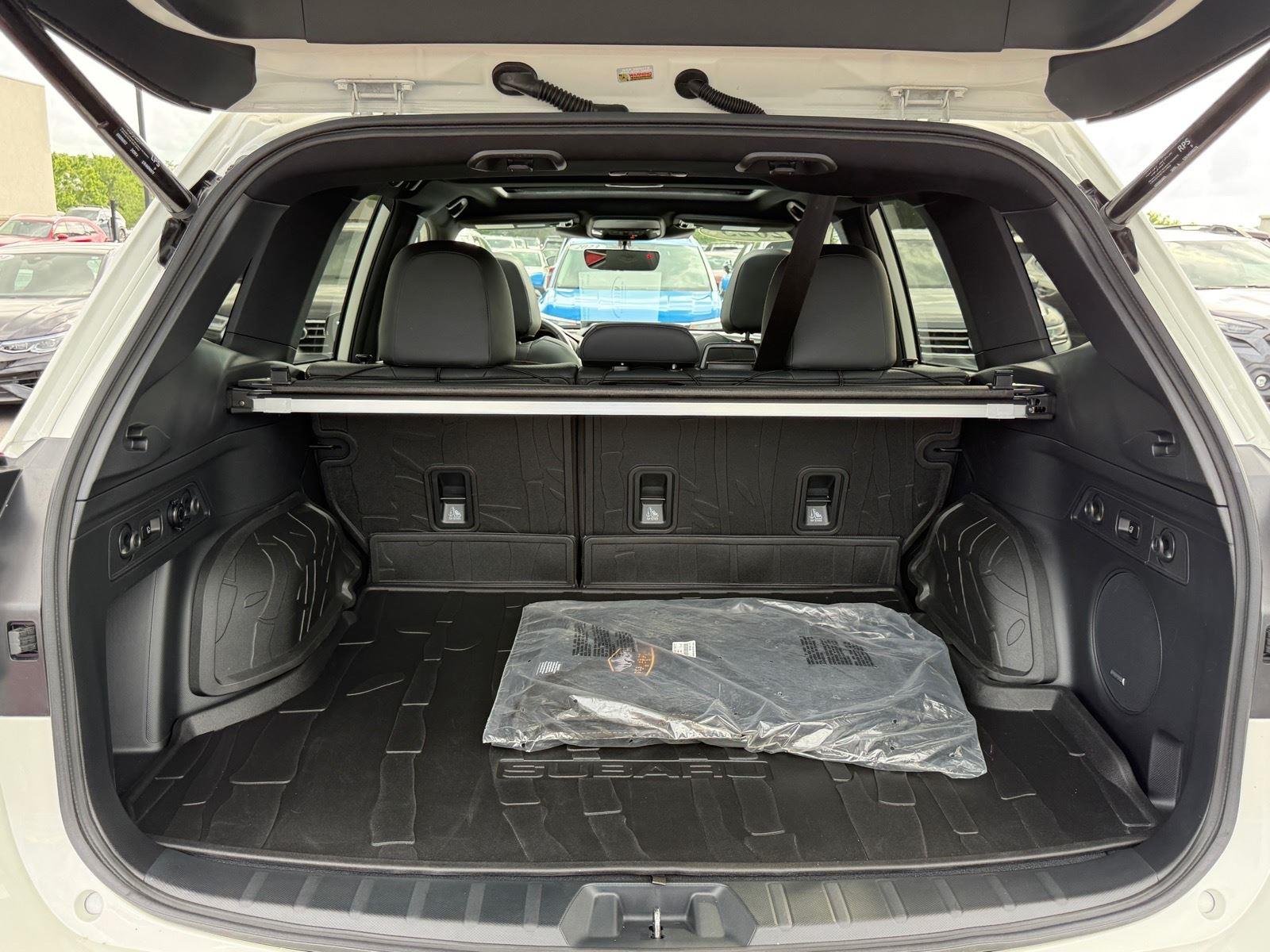 Used 2025 Crystal White Pearl Subaru Wilderness image 35
