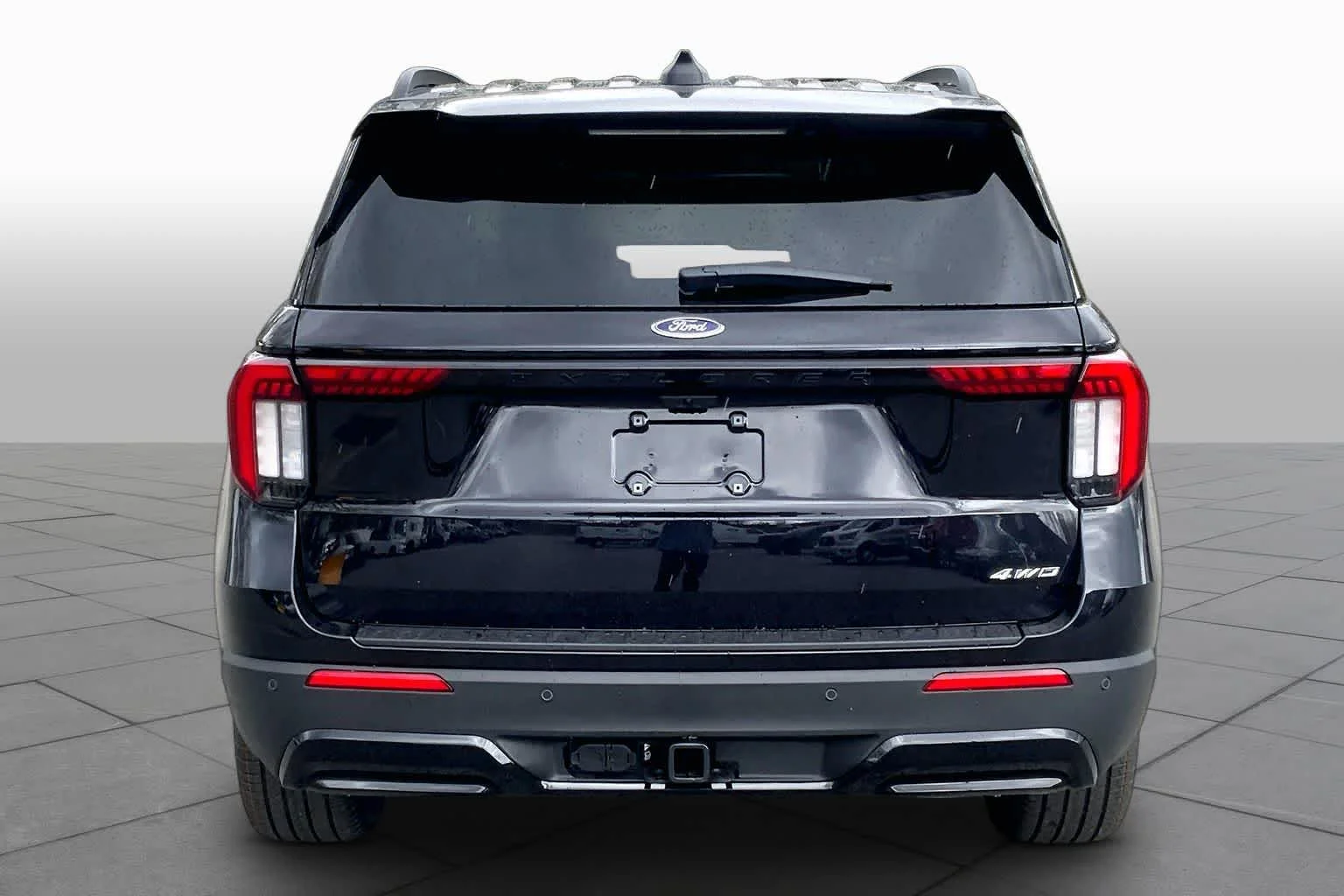 New 2026 Agate Black Metallic Ford ST-Line image 4