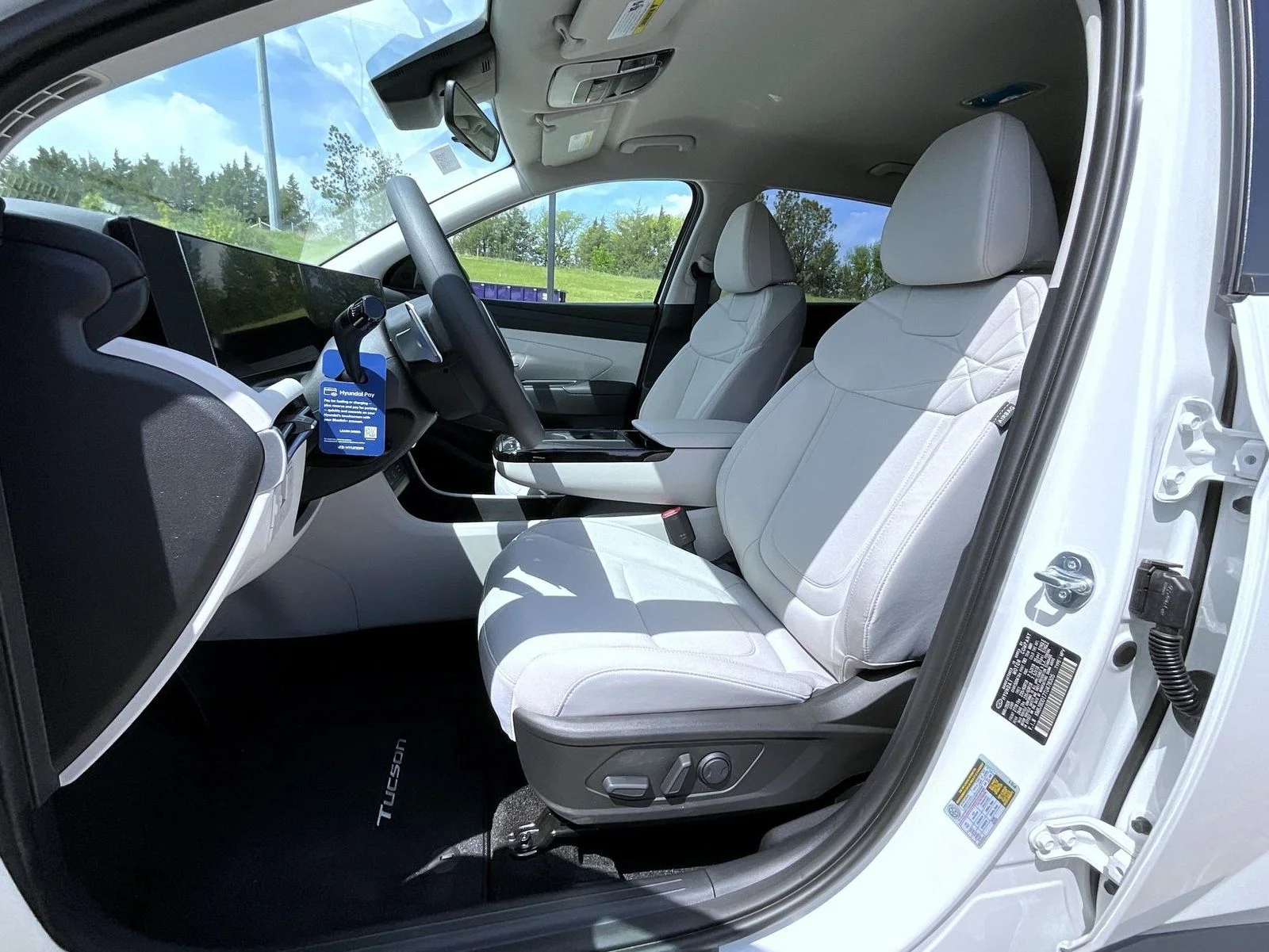 New 2026 White Hyundai SEL image 10