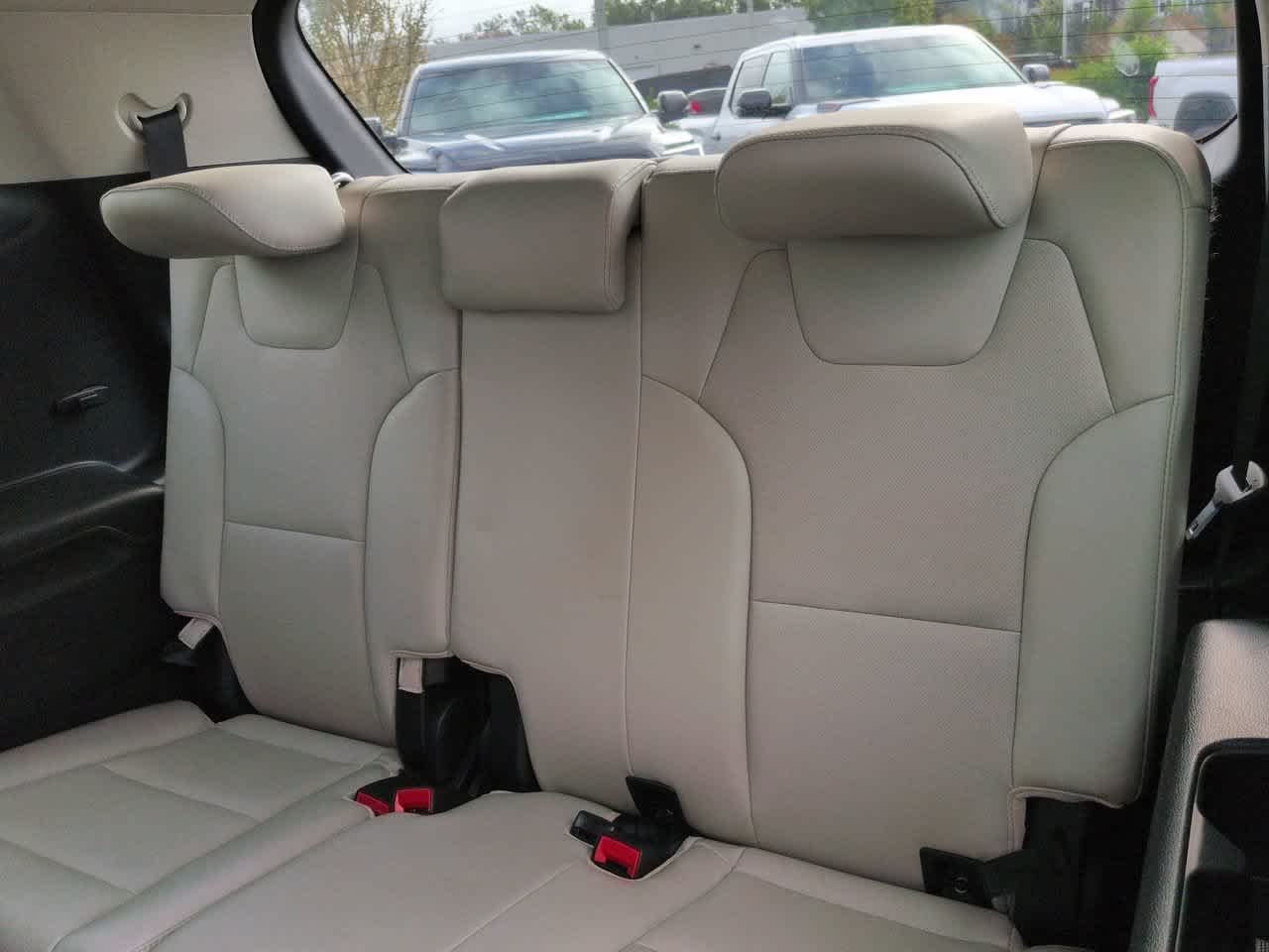 Used 2020 Green Kia EX image 13