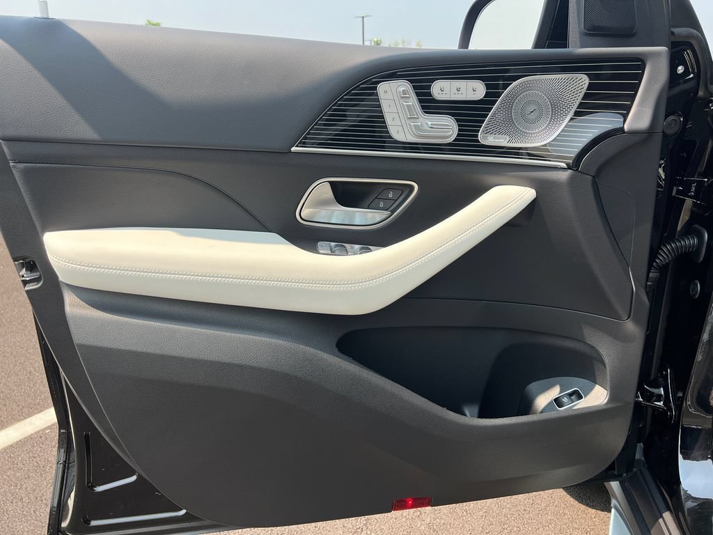 New 2026 Black Mercedes-Benz GLE 450 image 48
