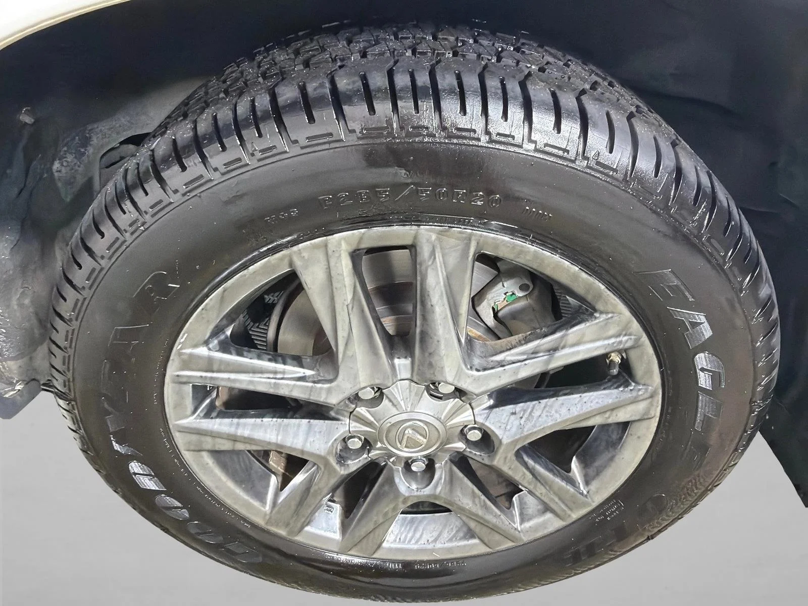 Used 2013 Starfire Pearl Lexus  image 22