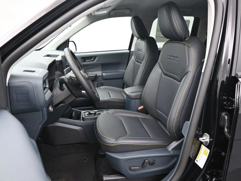 New 2025 Black Ford Lobo Standard image 38