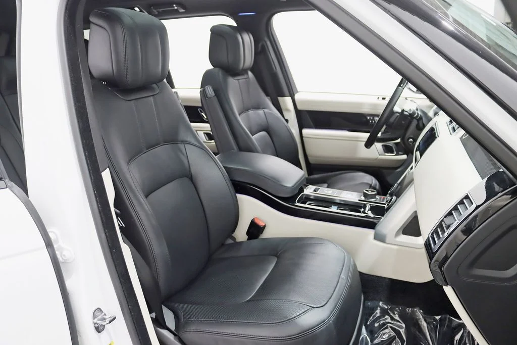 Used 2021 White Land Rover Westminster image 25