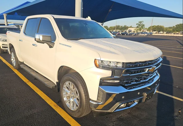 Pre-Owned 2019 Chevrolet Silverado 1500 LTZ 4WD 4D Crew Cab