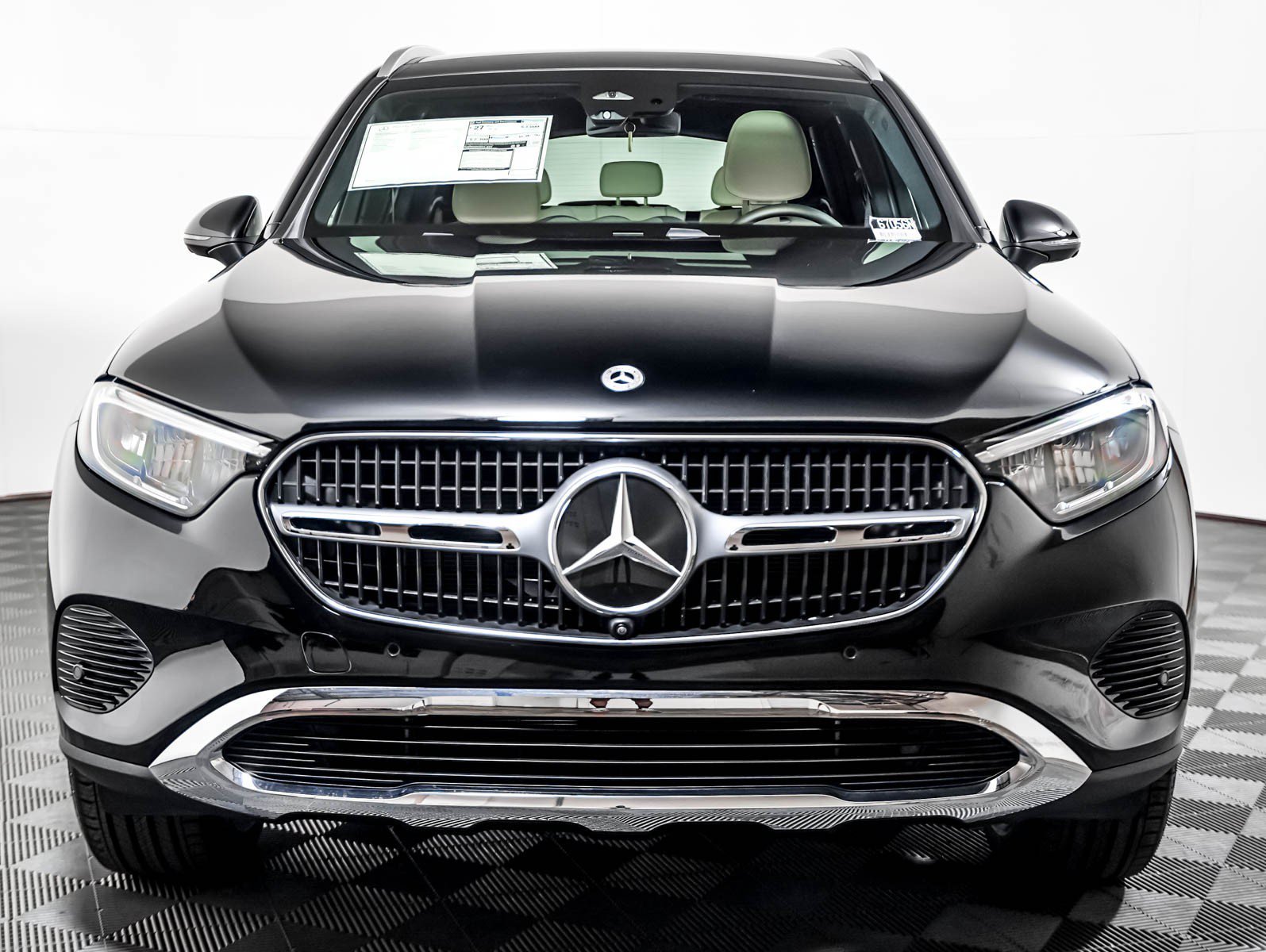 New 2026 Black Mercedes-Benz GLC 300 image 6