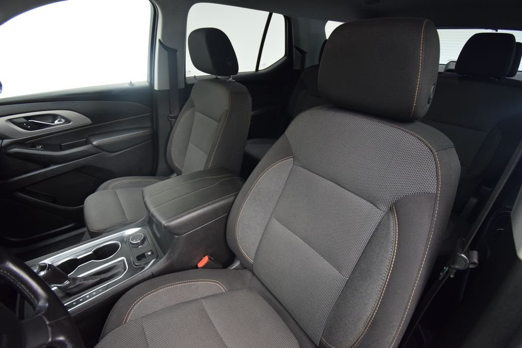 Used 2019 Silver Chevrolet LT image 8
