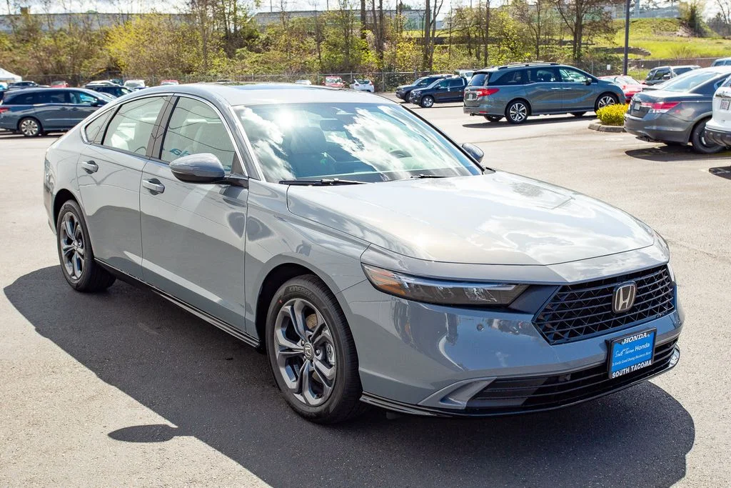 New 2026 Urban Gray Pearl Honda EX-L image 4