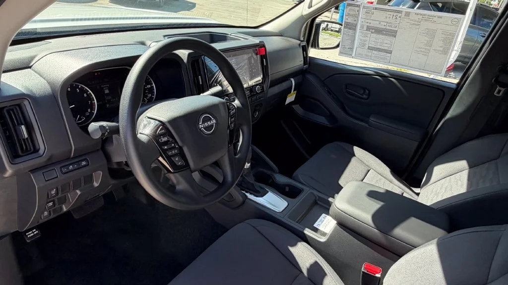 New 2027 Glacier White Nissan King Cab® S image 12