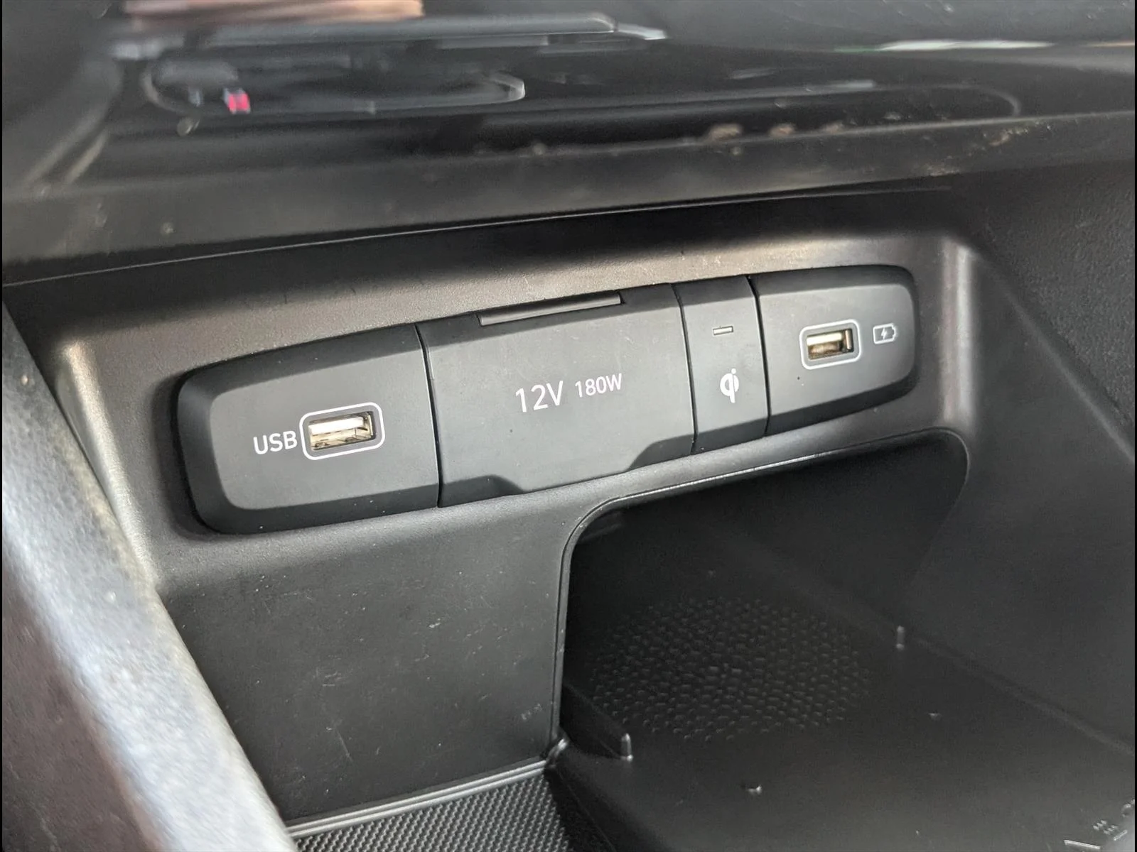 Used 2022 Black Hyundai SEL image 14