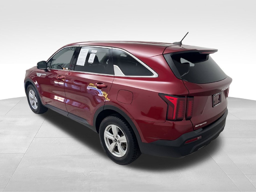 Used 2023 Red Kia LX image 2
