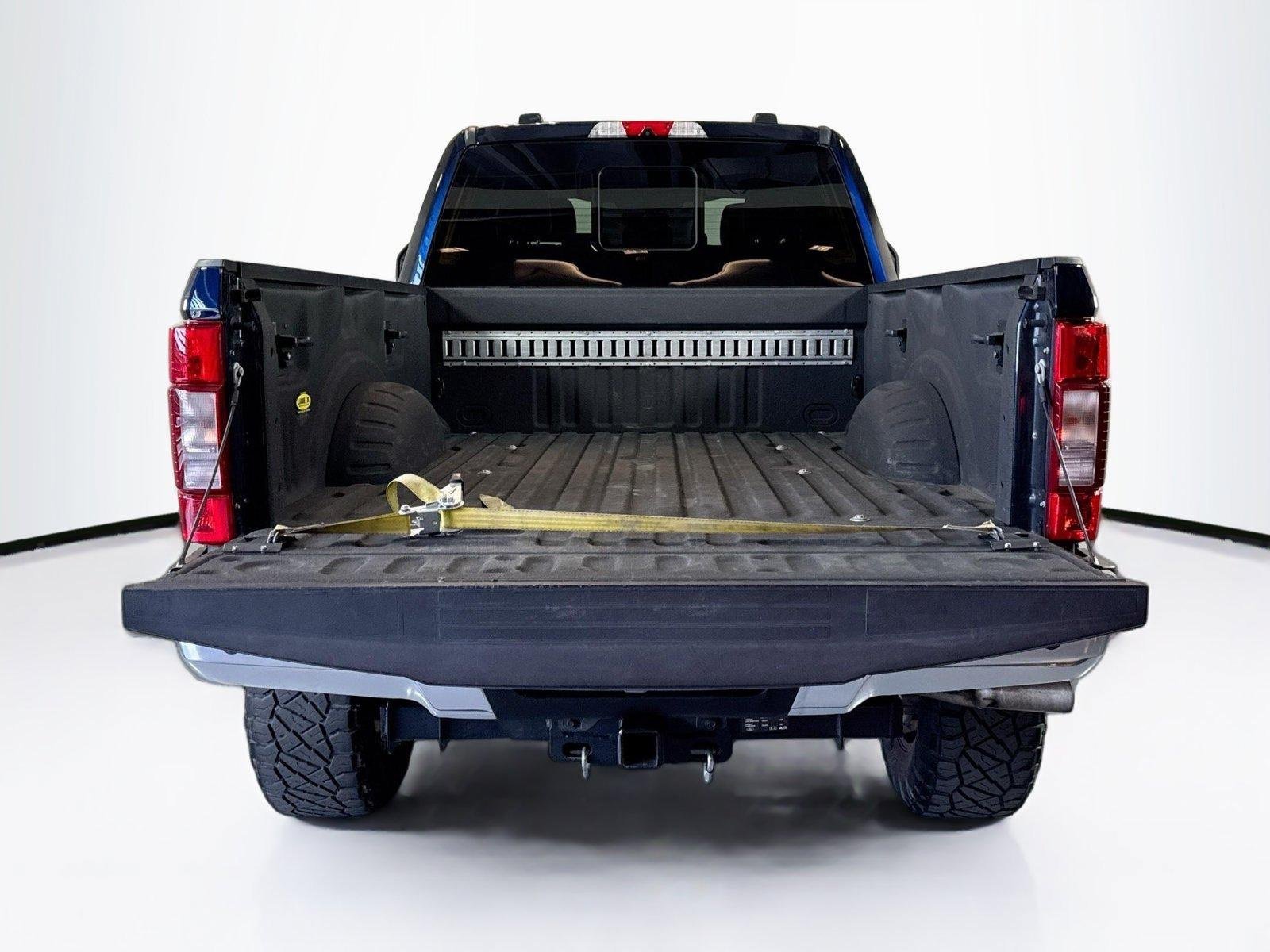 Used 2022 Antimatter Blue Metallic Ford LARIAT image 22