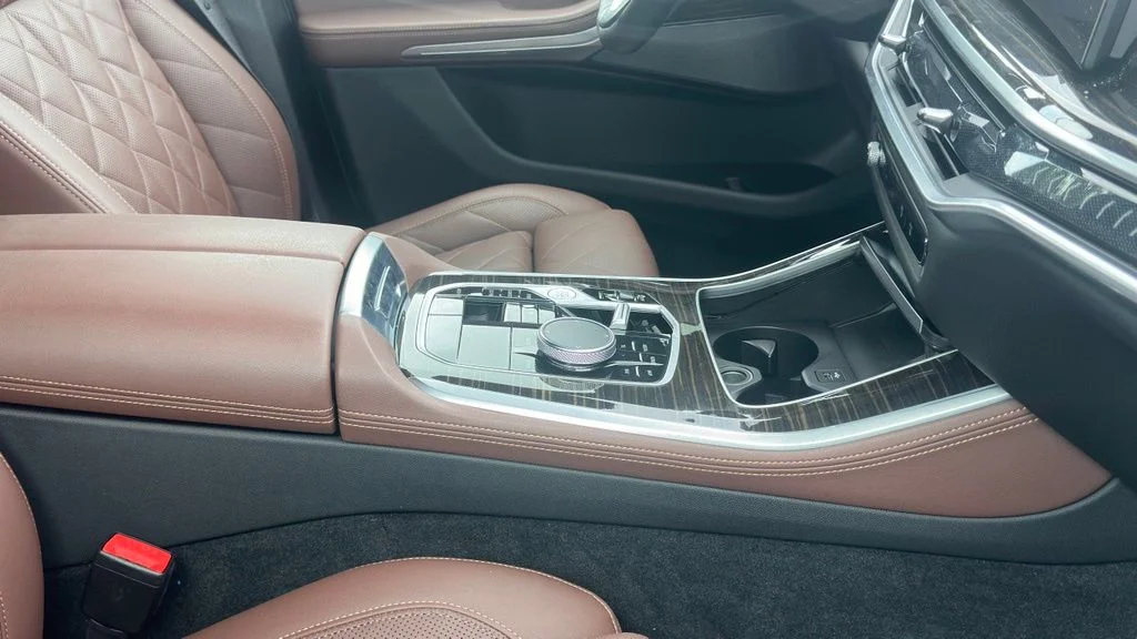 Used 2024 Skyscraper Gray Metallic BMW sDrive40i image 5