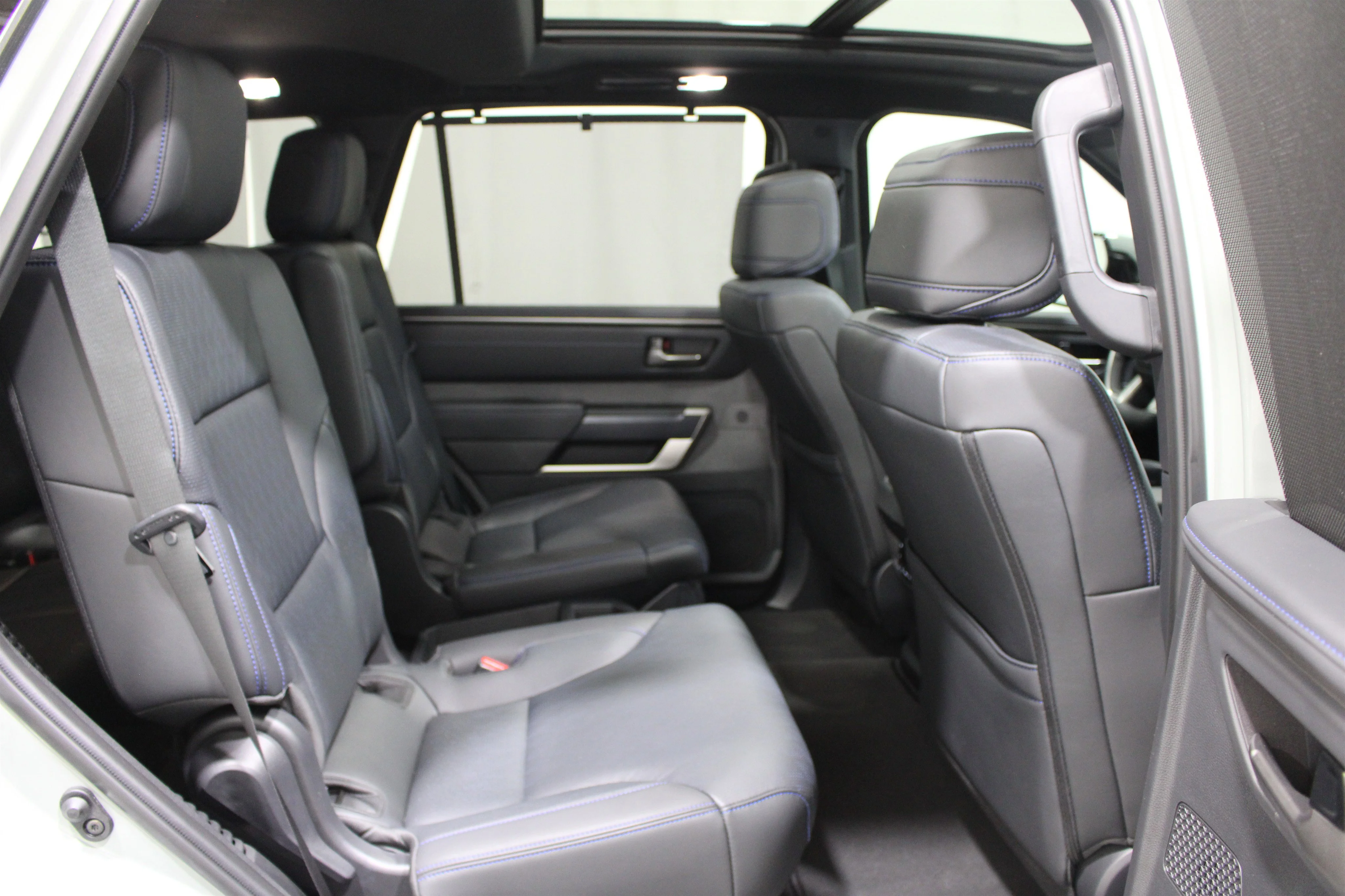 2026 Toyota Sequoia Platinum - Photo 34