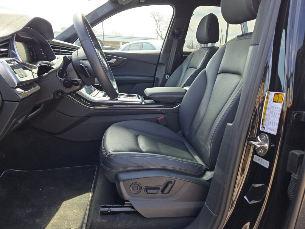 Used 2025 White Audi 55 Premium Plus image 26