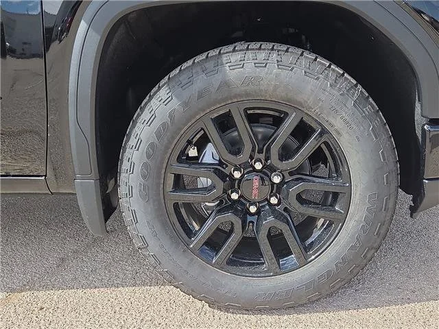 New 2026 Onyx Black GMC Pro image 7