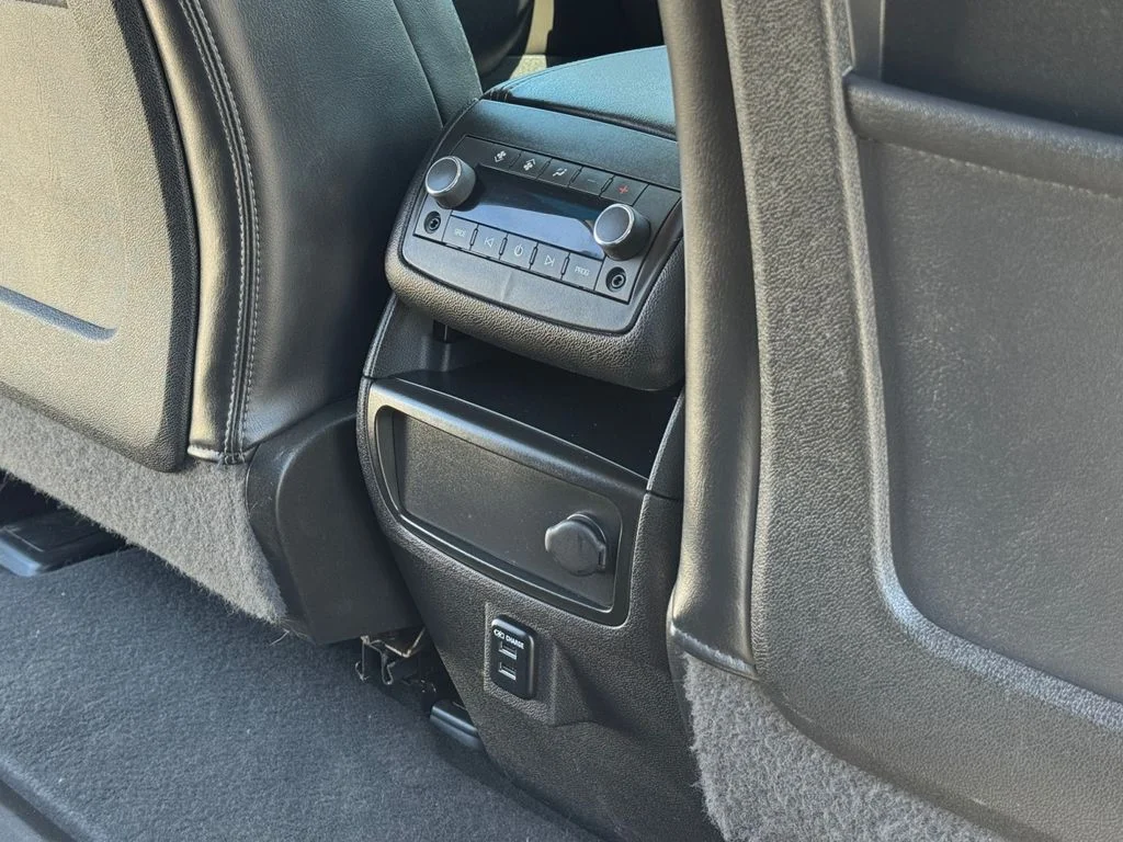 Used 2015 Gold Chevrolet 2LT image 23
