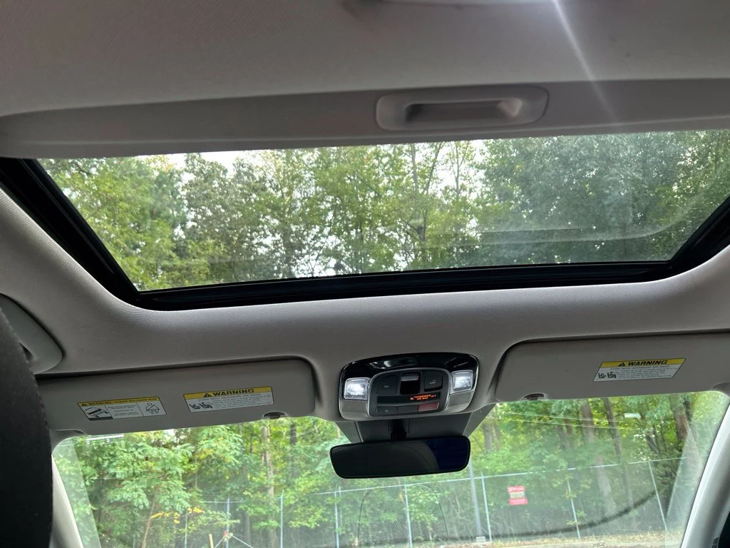 Used 2022 Gray Hyundai SEL image 31