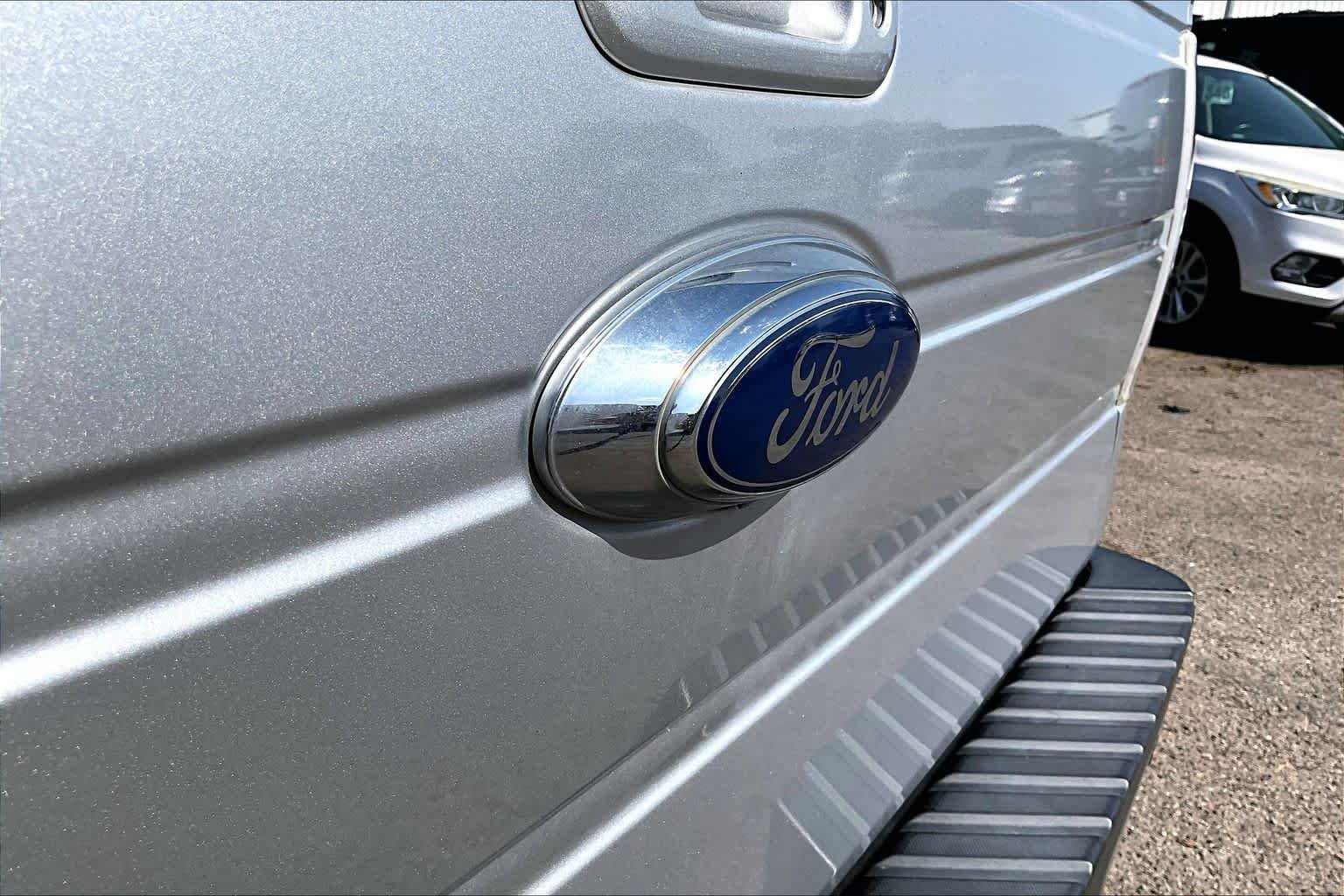 Used 2012 Ingot Silver Metallic Ford Lariat image 30